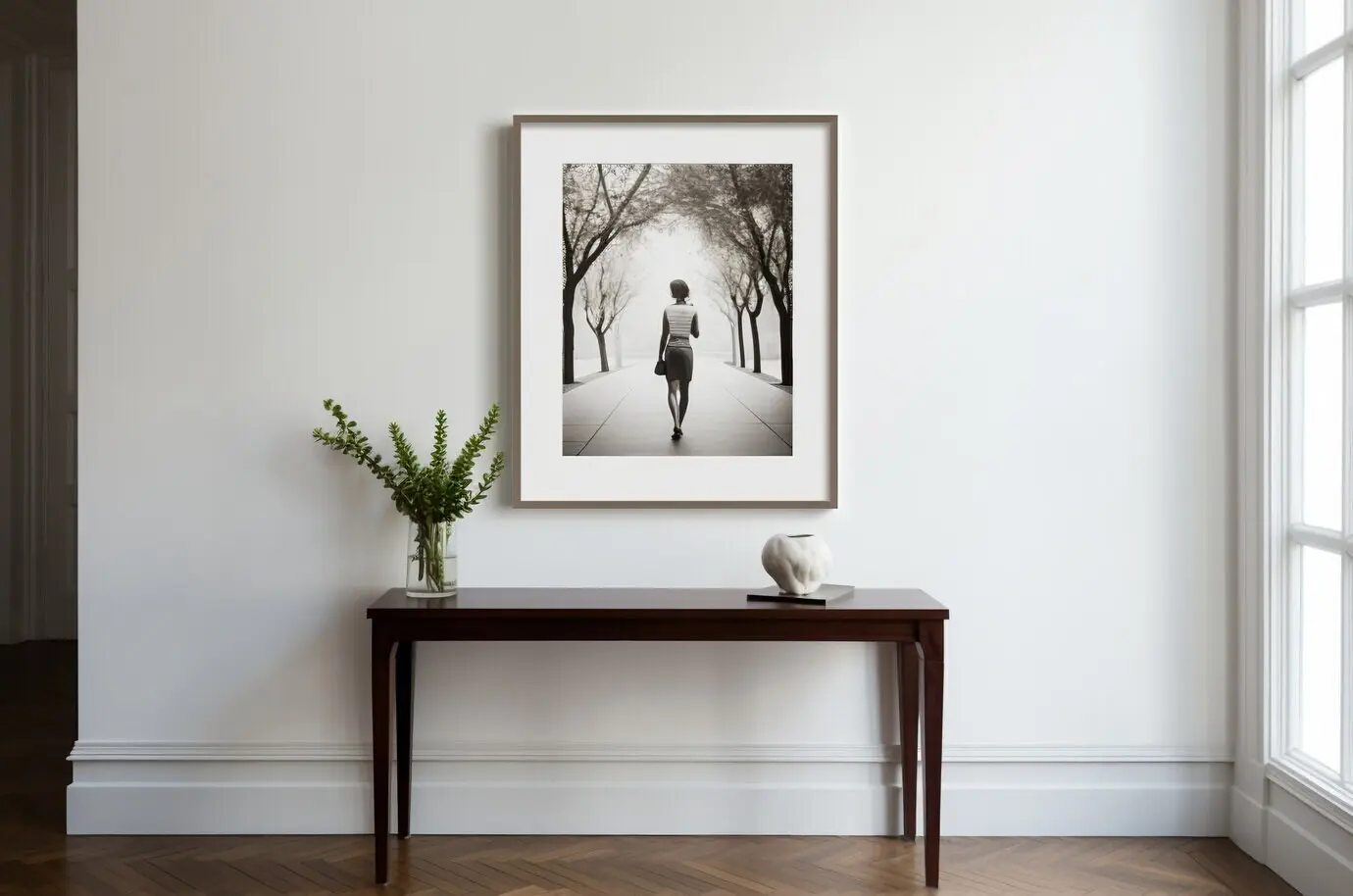 Ansicht eines modernen Eingangsbereichs mit innenarchitektonisch gestalteten Möbeln.